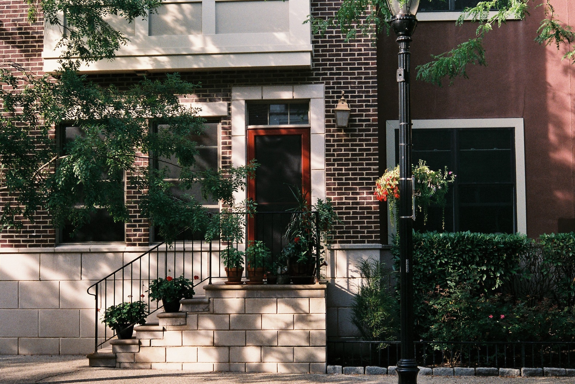 things-you-should-know-if-you-re-looking-to-buy-or-rent-a-flat-mk-library